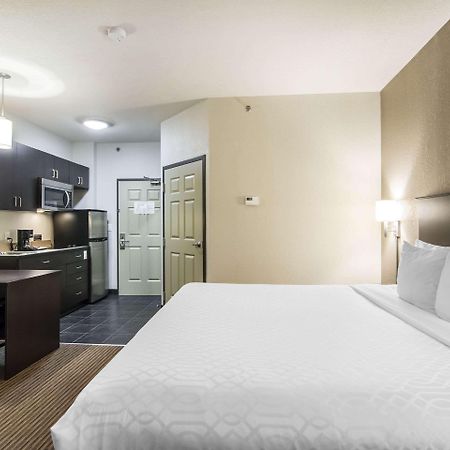 Quality Inn & Suites Thompson Eksteriør billede