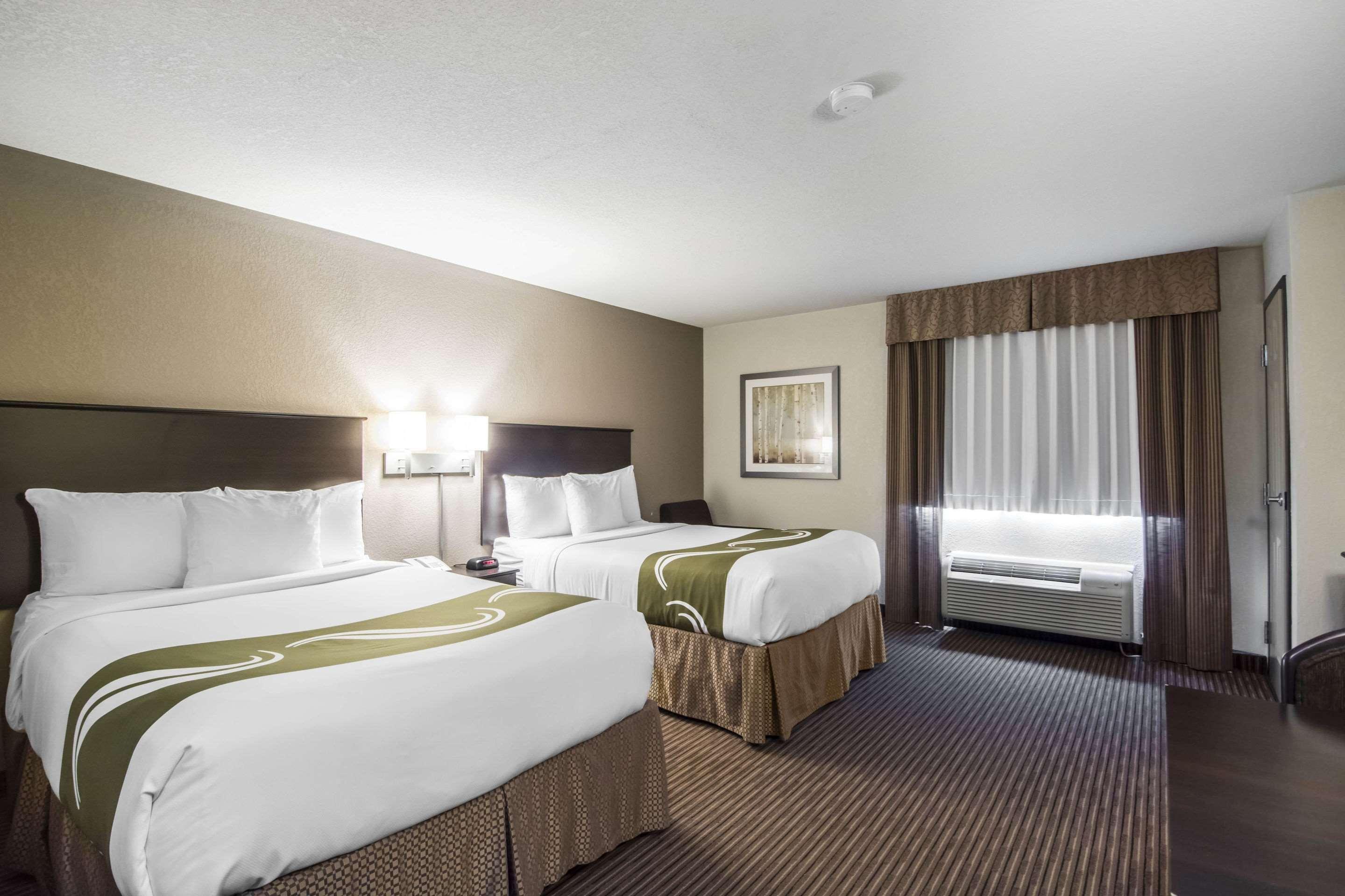 Quality Inn & Suites Thompson Eksteriør billede