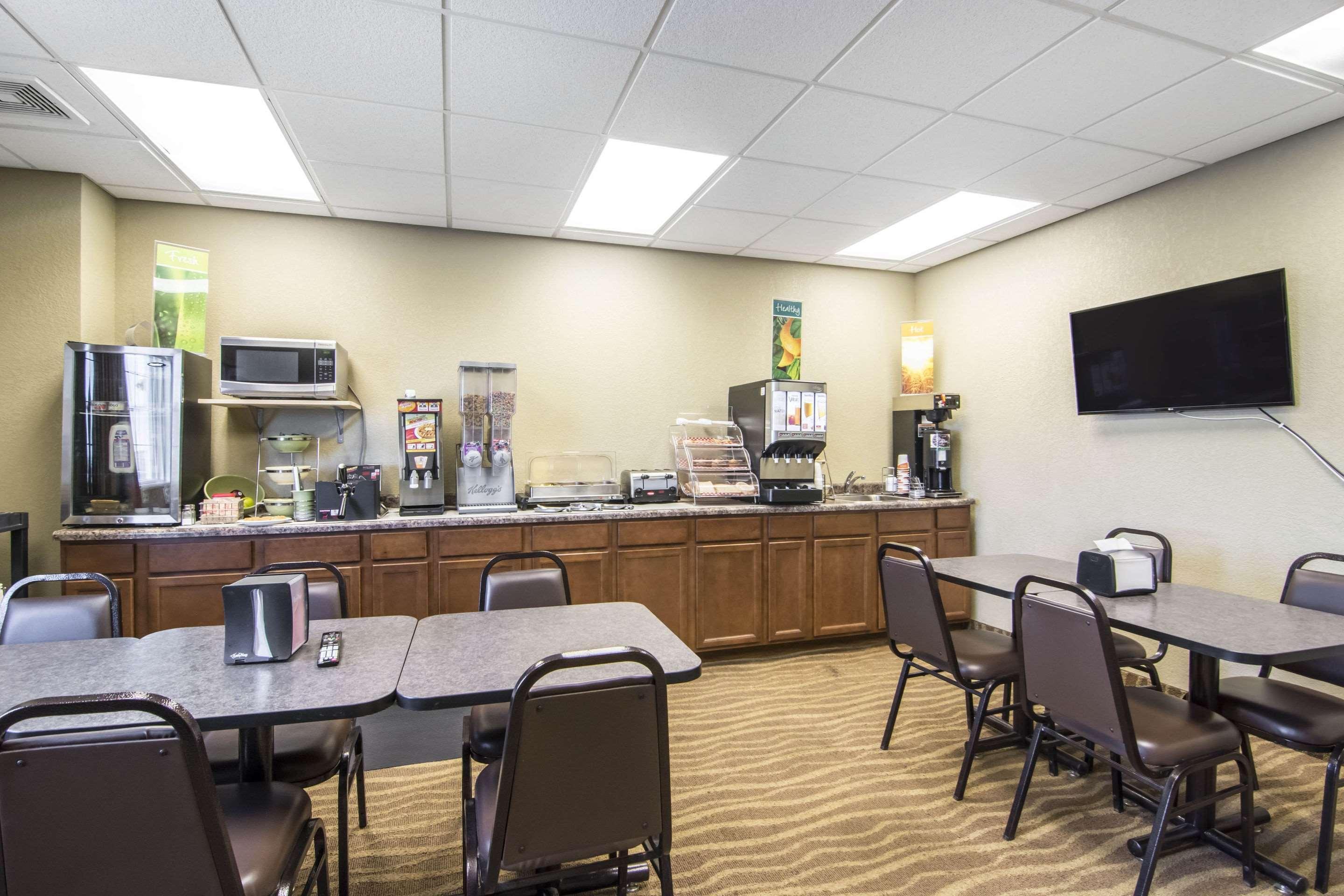 Quality Inn & Suites Thompson Eksteriør billede